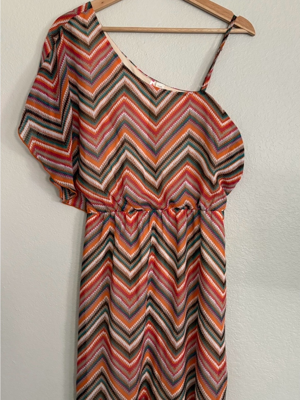 6 degrees One-Shoulder Chevron Midi Dress in Orange, Red, Green and Pink